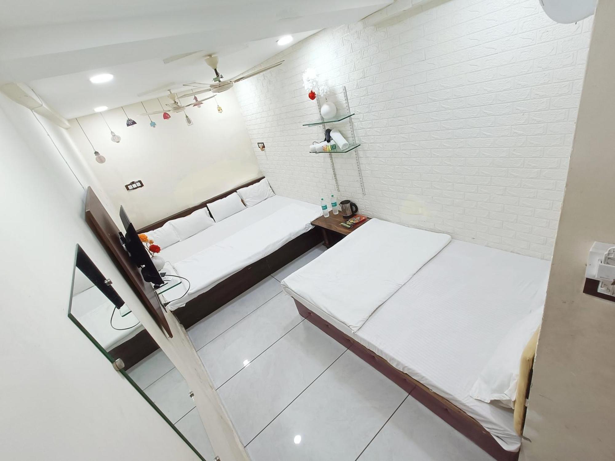 Ginger Hotels Ujjain Tower Kshipra Inn-Family Stay Airconditioned Hotel Экстерьер фото